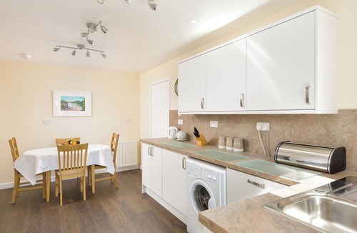 Comrie Cottage | This lovely detached cottage is conveniently set all on one level.