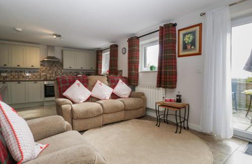 St. Brides Netherwent House | Top Lodge