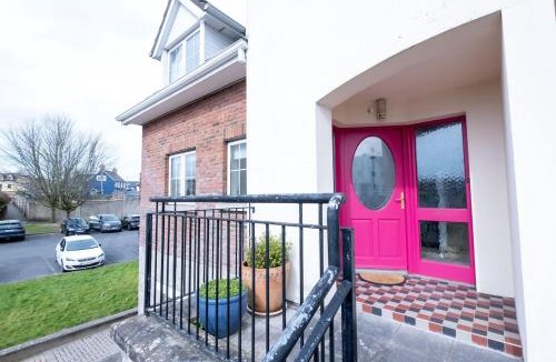 Ennis House | Townhouse in the heart of Ennis Co Clare