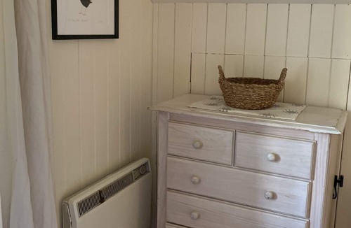 Godmanstone Apartment | Trinity Annexe, adorable and rural within an AONB