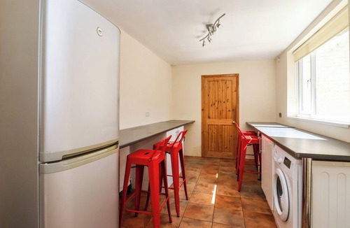 Bridlington Old Town House | TRINITY LODGE, pet friendly, character holiday cottage in Bridlington