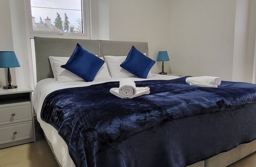 Swanlinbar Hostel | Trivia House Accomodation