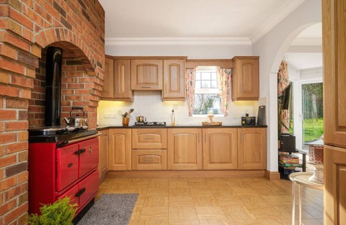 Coleraine House | Turner’s Corner | Hot Tub Retreat, Escape Ordinary