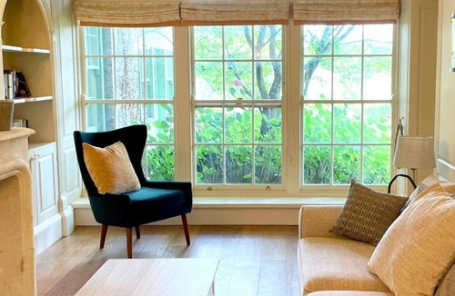 Newcastle Cottage | Turrets Cottage at Cliff at Lyons Village