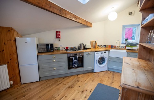 Llanberis Cottage | Ty Bach - sleeps 2 guests in 1 bedroom