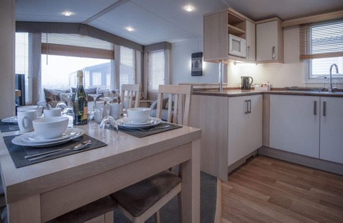 Amroth Apartment | Ty Moselle 11 - 2 Bedroom Holiday Home - Amroth