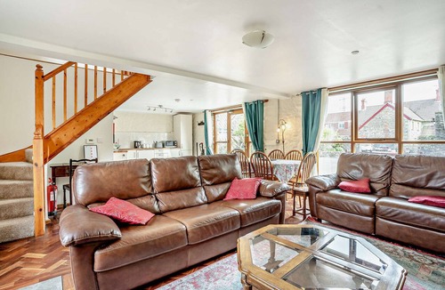 Port Talbot Cottage | Tyn Cellar Cottage - 2 bedroom self catering