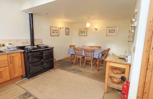 Fourstones Near Bentham Cottage | USHERWOODS BARN, pet friendly, luxury holiday cottage in Tatham