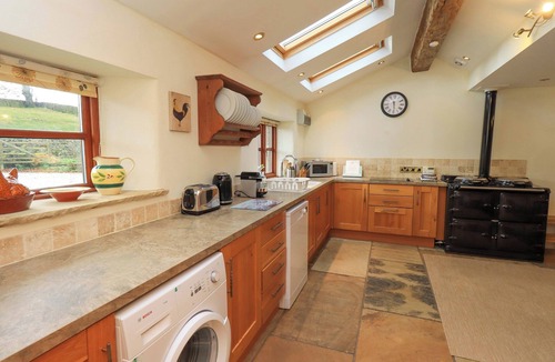 Fourstones Near Bentham Cottage | USHERWOODS BARN, pet friendly, luxury holiday cottage in Tatham