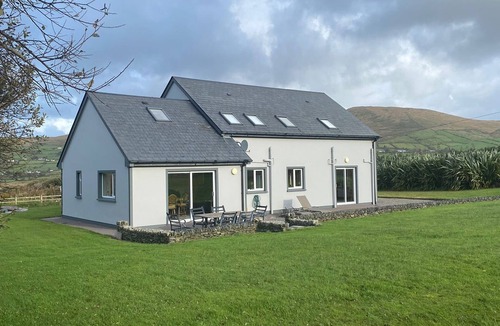 Bothar Bui House | Valentia View Holiday Home