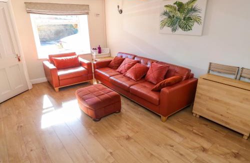 Holmbridge House | Valley View Cottage
