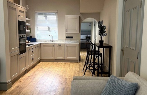 Bangor House | Victorian Apt. in Bangor