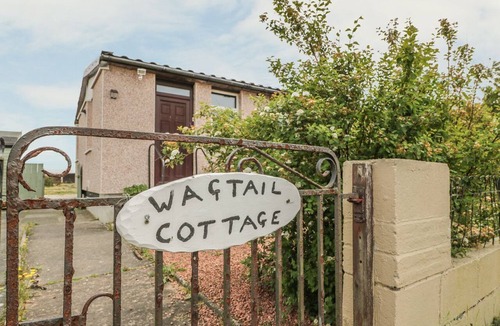 Southerness Cottage | WAGTAIL COTTAGE, pet friendly, country holiday cottage in Southerness