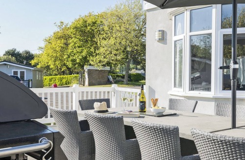 Milford on Sea House | Well appointed two storey house.