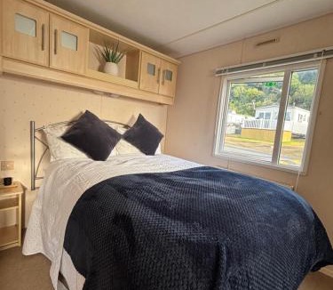 Aberystwyth Apartment | Welsh Bay Hideaway 2 bed caravan with sun deck