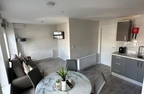 Bogside Apartment | Westland Suites - Stylish, Modern, Elegant, Central Apartments