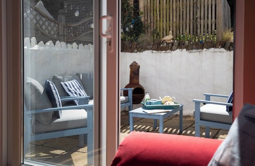 Saundersfoot Cottage | White Sails - Beach and Harbour Views