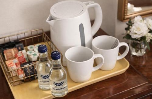 Westmarsh House | White Stag Lodge - Coastal Escape in the Heart of Thanet