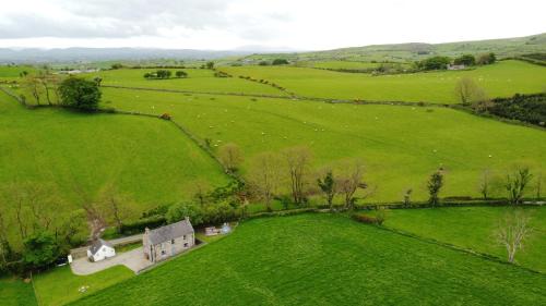 Castlewellan House | Whitehill Cottage