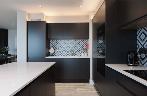 Portrush Apartment | With striking sea views, plenty of space and access to the heart of Portrush.