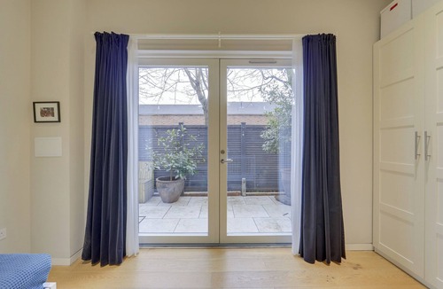 Crofton Park Apartment | Wonderful 2-bedroom apartment with WiFi in charming London