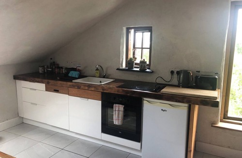 Corofin House | Wonderful 3-bedroom cob house in peaceful Burren perfect for your stay