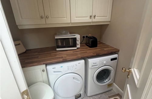 Cahir House | Woodland Cahir Retreat - 3 Bedroom House