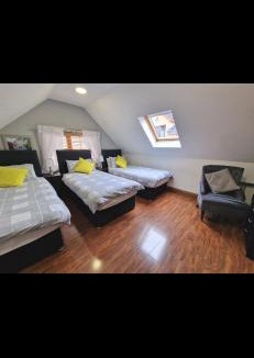Londonderry Apartment | Woodland lodge, apartment