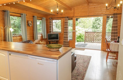 Henryd Cottage | Y Caban
