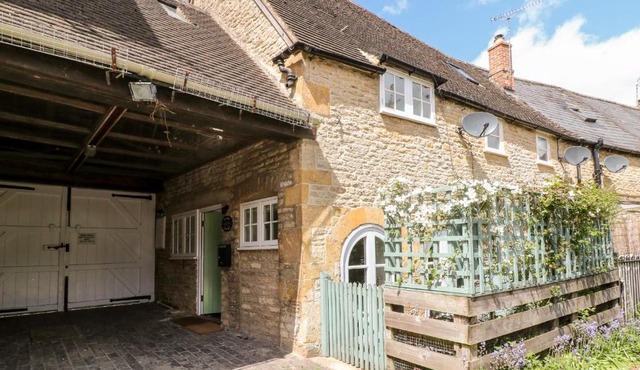1 Manor Cottage