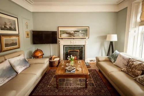 14 Wolfe Tone Square 5 Bed Townhouse Bantry