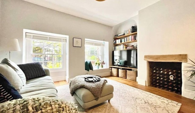 2 Bed Apartment in the Heart of Clifton Village