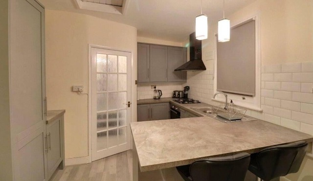 2 Bed Flat with everything you need for a lovely stay in Southfields London SW18 in London