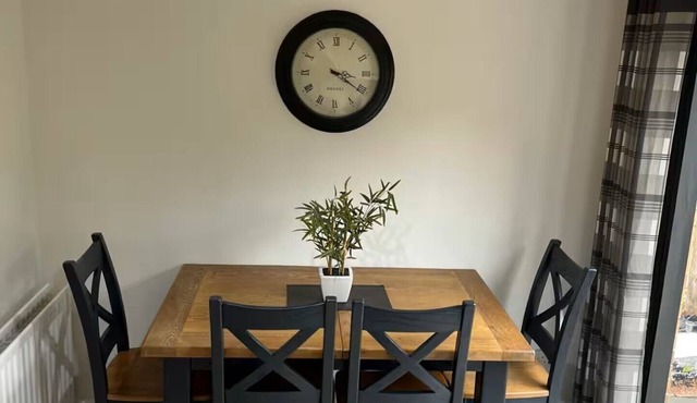 2 Bedroom House, Moira (Sleeps 4)