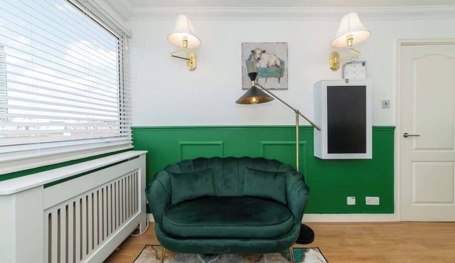 2 Beds Central London Urban Modern Apartment