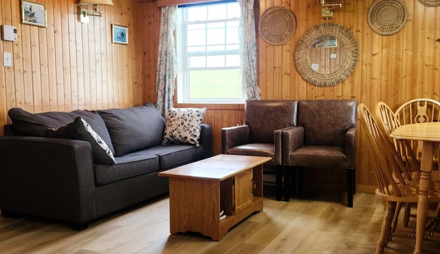 2 king BD Full Kitchen Large Outdoor Space | Unit 14 @ Great Cabot Lodge in Baddeck