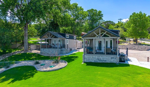 2 Tiny Homes · Main-Lake Cove · Huge 2-Tier Dock in Granbury