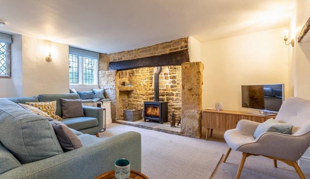 3 Bed in Cheltenham (oc-75532)