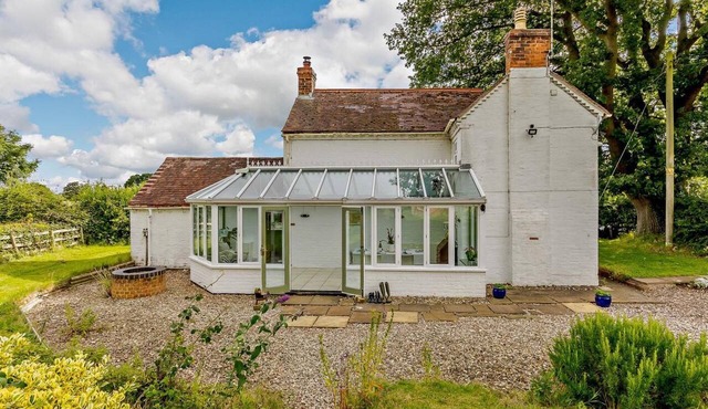 3 Bed in Pershore (oc-92975)