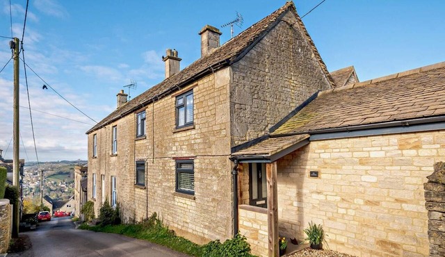 3 Bed in Stroud (oc-89898)