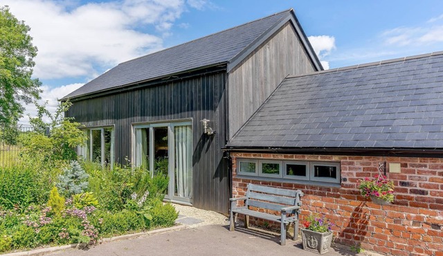 3 bedroom accommodation in Whitchurch, near Monmouth