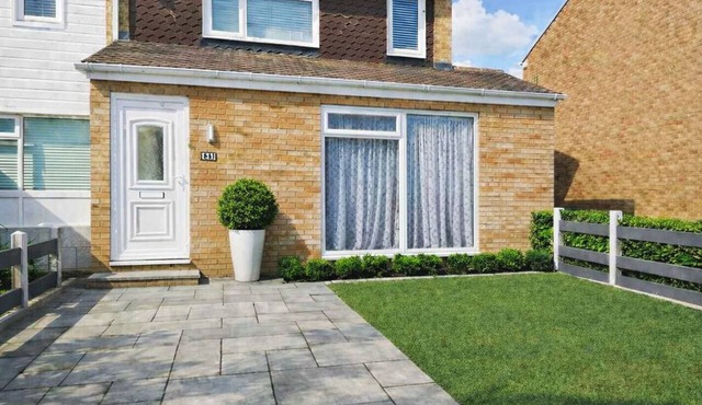 3 bedroom accommodation in Palm Bay, Margate