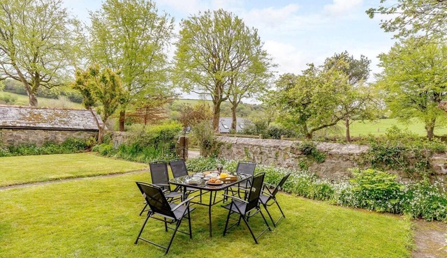 4 Bed in St. Austell (oc-82414)
