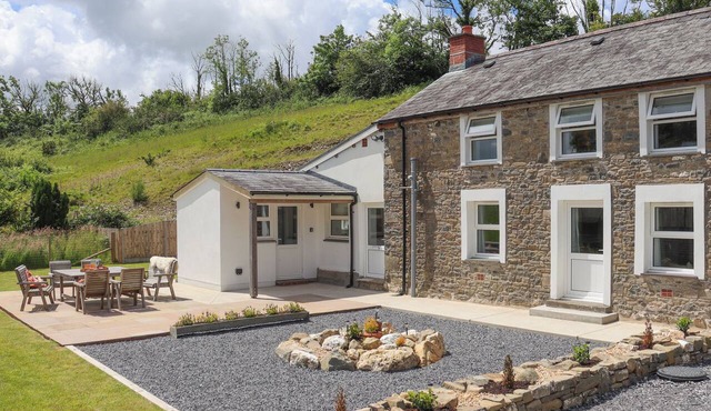 4 bedroom accommodation in Llandysul