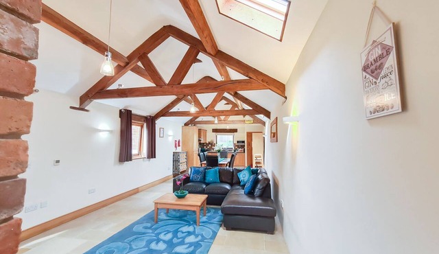 A Hidden Gem, Beautiful Barn With Stunning Countryside Views