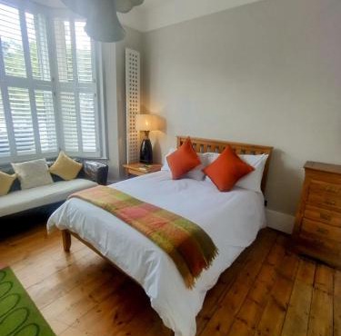 Annette's Place, Greenwich Garden Apartment, London