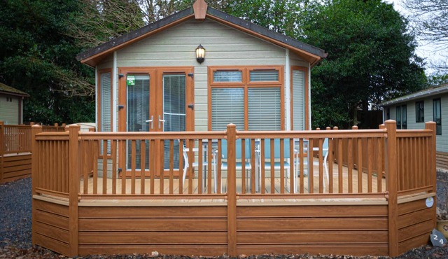 Arney Lodge - a holiday lodge that sleeps 4 guests in 2 bedrooms