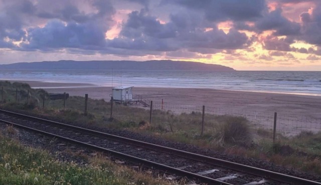 Beach front Studio, fantastic location and base camp for stunning north coast.