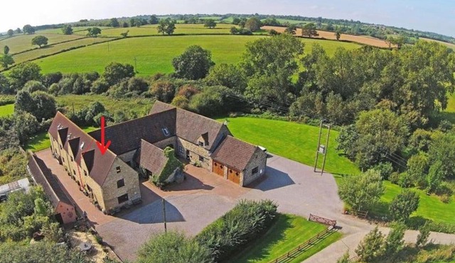 Beautiful two bedroom retreat on the edge of the Cotswolds