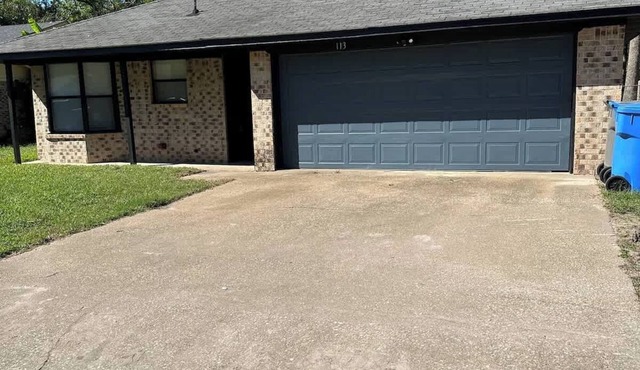 Blue Doors Home by Hospitals in Lufkin